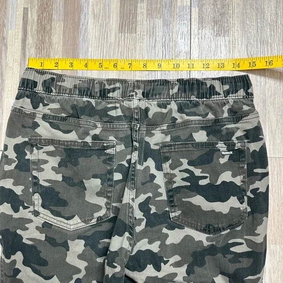 Hurley Boy's Camouflage Jogger Pants, Size Youth XL - Picture 7 of 9
